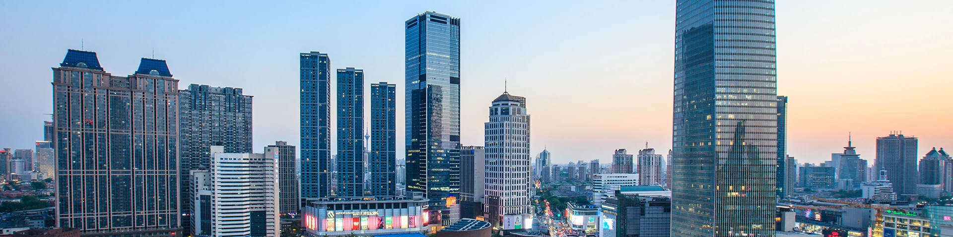 معلومات عنا